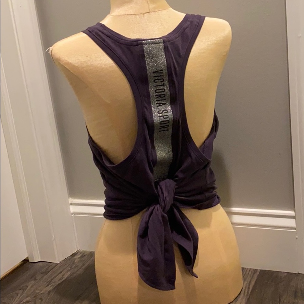 Victoria Sport tie-back tank